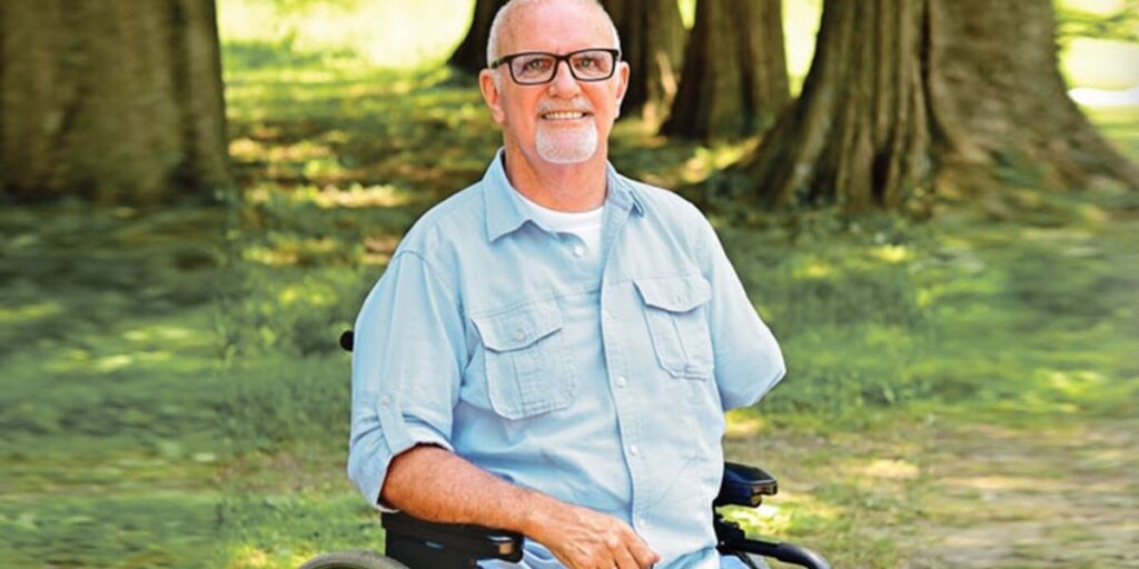 Homem sobrevive a descarga elétrica de 13 mil volts e se torna pastor: “Deus me curou”