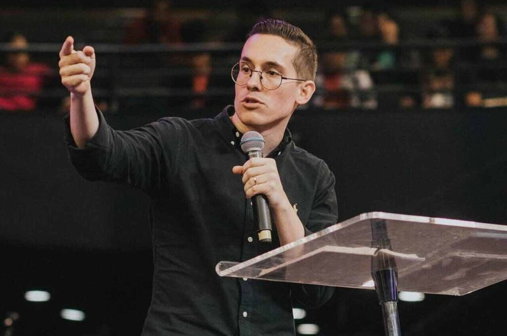 Jefferson da dupla com Suellen reage a críticas contra o worship