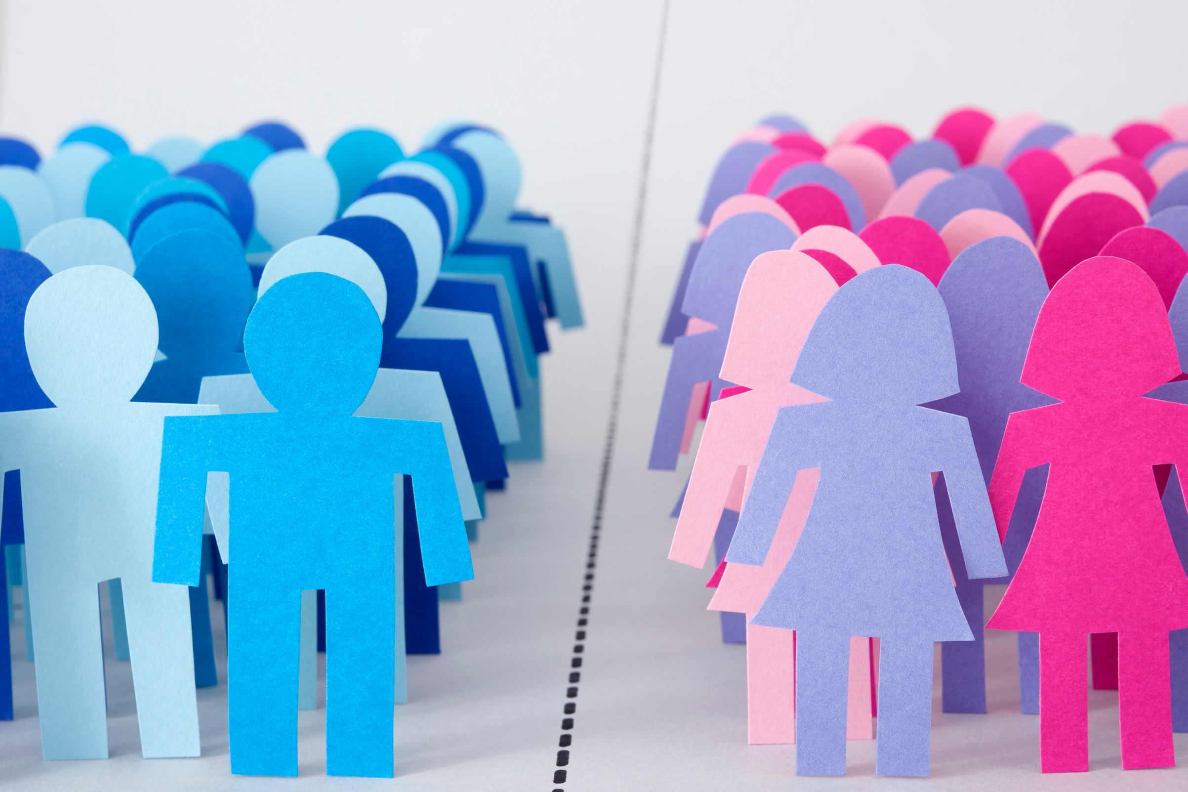 Empresas financiam militância LGBT em escolas e cristãos alertam