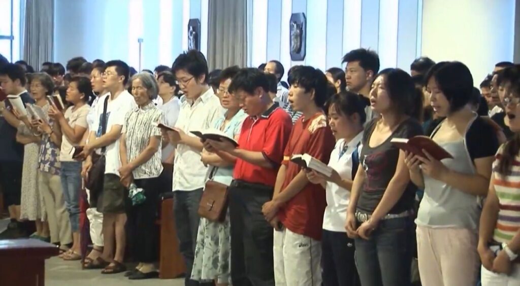 China amplia perseguição com reconhecimento facial em igrejas