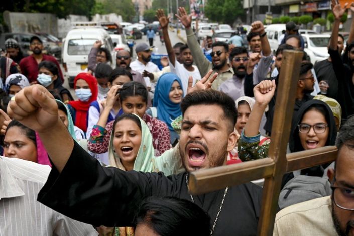 Tribunal absolve cristãos de acusações falsas de blasfêmia