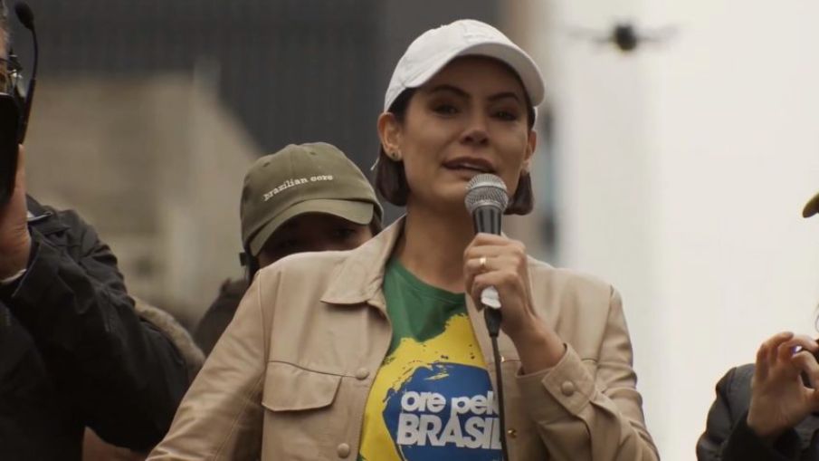 Moraes viola liberdade religiosa de Michelle Bolsonaro, diz pastor